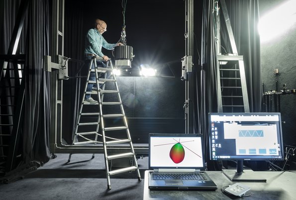 Custom solutions - Quality assurance Quality assurance at the swiss lighting manufacturer